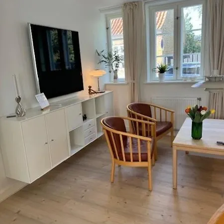 Appartement Korsbrodregade 12 *